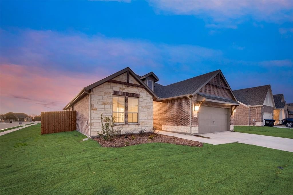 408 Skyward Lane, Caddo Mills, TX 75135, 3 Bedrooms Bedrooms, ,2 BathroomsBathrooms,Residential,For Sale,408 Skyward Lane,0,20744957