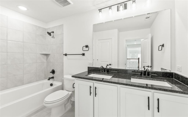 5859 Anning Way, Pilot Point, TX 76258, 5 Bedrooms Bedrooms, ,5 BathroomsBathrooms,Residential,For Sale,5859 Anning Way,20745166