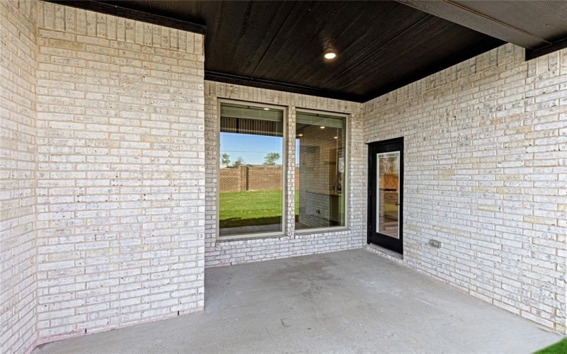 5859 Anning Way, Pilot Point, TX 76258, 5 Bedrooms Bedrooms, ,5 BathroomsBathrooms,Residential,For Sale,5859 Anning Way,20745166