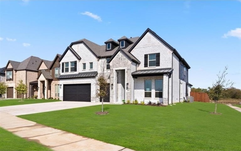 2013 Pelican Drive, Mansfield, TX 76063, 5 Bedrooms Bedrooms, ,5 BathroomsBathrooms,Residential,For Sale,2013 Pelican Drive,20733598
