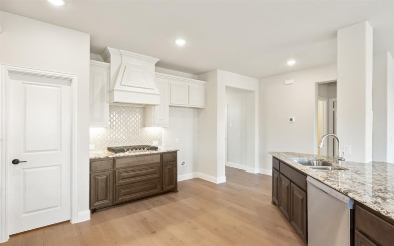 1042 Fleetwood Drive, Justin, TX 76247, 5 Habitaciones Habitaciones , ,3 BañosBaños,Residential,En Venta,1042 Fleetwood Drive,20745333