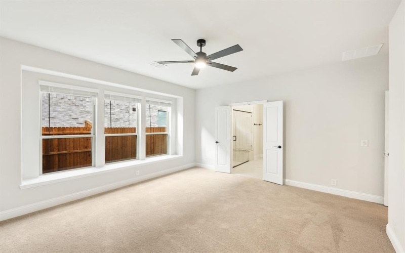 1042 Fleetwood Drive, Justin, TX 76247, 5 Habitaciones Habitaciones , ,3 BañosBaños,Residential,En Venta,1042 Fleetwood Drive,20745333