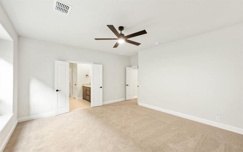 1042 Fleetwood Drive, Justin, TX 76247, 5 Habitaciones Habitaciones , ,3 BañosBaños,Residential,En Venta,1042 Fleetwood Drive,20745333