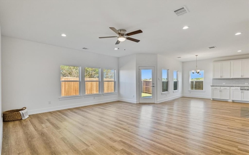 428 Cirrus Circle, Muenster, TX 76252, 3 Bedrooms Bedrooms, ,2 BathroomsBathrooms,Residential,For Sale,428 Cirrus Circle,0,20733603