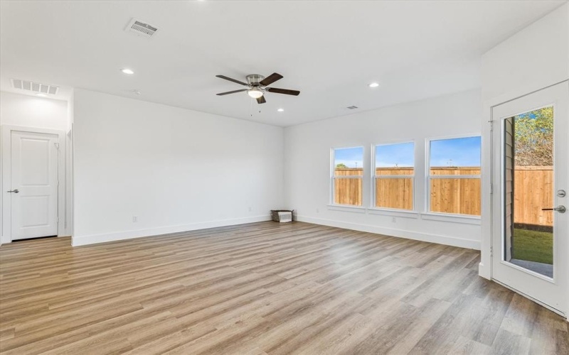 428 Cirrus Circle, Muenster, TX 76252, 3 Bedrooms Bedrooms, ,2 BathroomsBathrooms,Residential,For Sale,428 Cirrus Circle,0,20733603