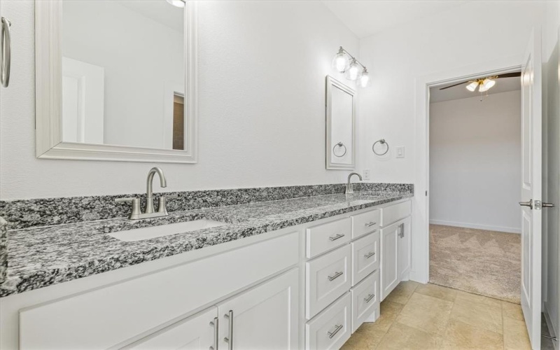 428 Cirrus Circle, Muenster, TX 76252, 3 Bedrooms Bedrooms, ,2 BathroomsBathrooms,Residential,For Sale,428 Cirrus Circle,0,20733603