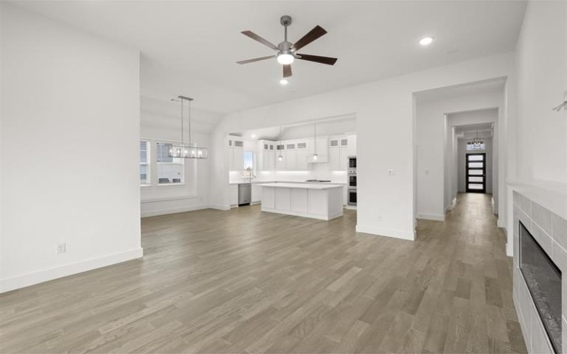 2109 Phoebe Drive, Mansfield, TX 76063, 4 Bedrooms Bedrooms, ,3 BathroomsBathrooms,Residential,For Sale,2109 Phoebe Drive,20734892