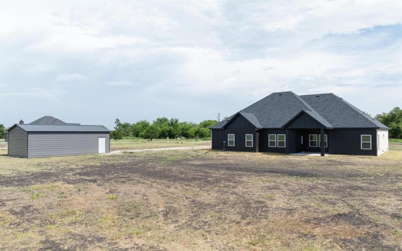 3037 County Road 4301, Greenville, TX 75401, 4 Bedrooms Bedrooms, ,2 BathroomsBathrooms,Residential,For Sale,3037 County Road 4301,20735444