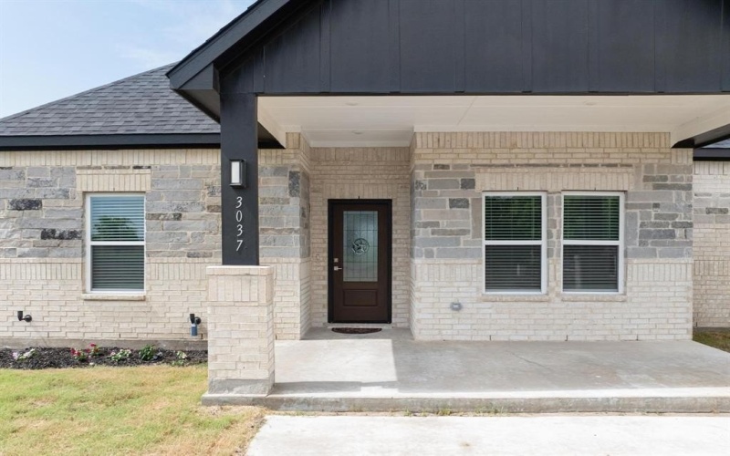 3037 County Road 4301, Greenville, TX 75401, 4 Bedrooms Bedrooms, ,2 BathroomsBathrooms,Residential,For Sale,3037 County Road 4301,20735444