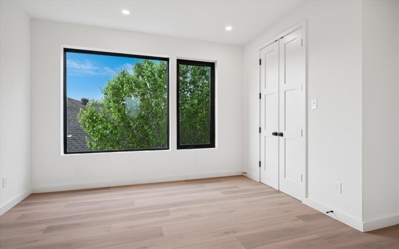 4534 Lake Avenue #103, Dallas, TX 75219, 3 Habitaciones Habitaciones , ,3 BañosBaños,Residential,En Venta,4534 Lake Avenue,20749988