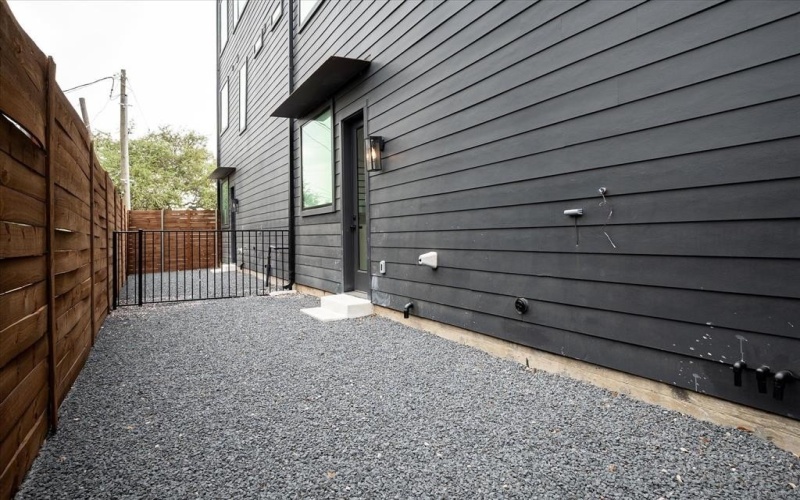 4534 Lake Avenue #104, Dallas, TX 75219, 3 Habitaciones Habitaciones , ,3 BañosBaños,Residential,En Venta,4534 Lake Avenue,20749991