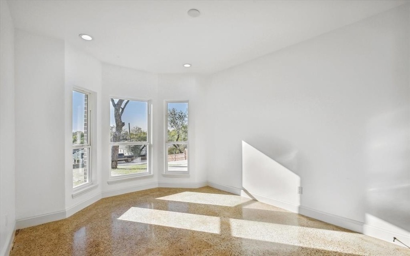 116 S Tatum Avenue, Dallas, TX 75211, 3 Habitaciones Habitaciones , ,2 BañosBaños,Residential,En Venta,116 S Tatum Avenue,20765355