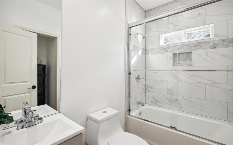 116 S Tatum Avenue, Dallas, TX 75211, 3 Habitaciones Habitaciones , ,2 BañosBaños,Residential,En Venta,116 S Tatum Avenue,20765355