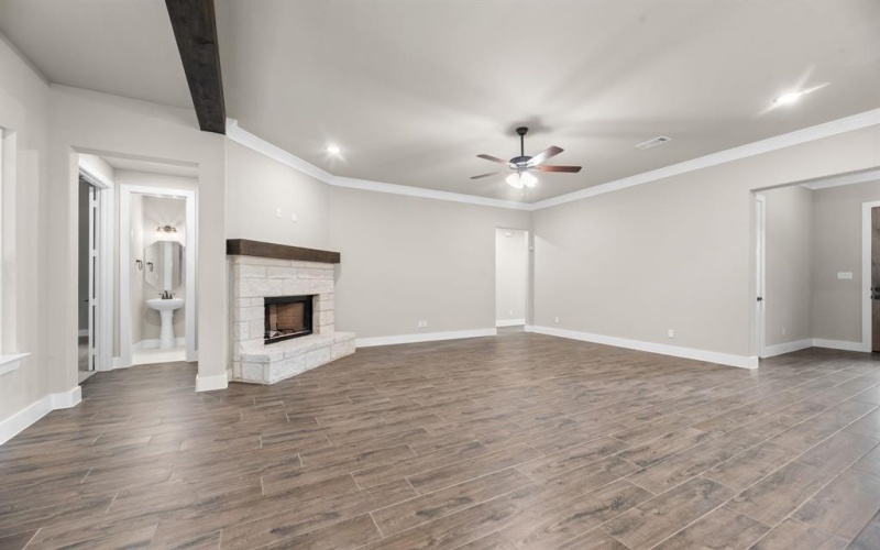 2201 Crystal Palace Boulevard, Alvarado, TX 76009, 4 Bedrooms Bedrooms, ,2 BathroomsBathrooms,Residential,For Sale,2201 Crystal Palace Boulevard,20757341