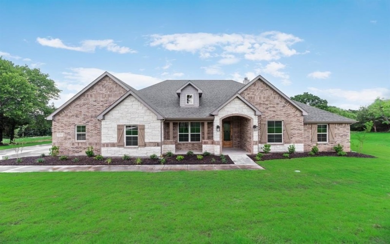 2201 Crystal Palace Boulevard, Alvarado, TX 76009, 4 Bedrooms Bedrooms, ,2 BathroomsBathrooms,Residential,For Sale,2201 Crystal Palace Boulevard,20757341