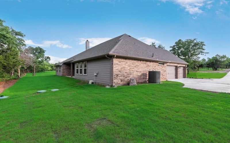 2201 Crystal Palace Boulevard, Alvarado, TX 76009, 4 Bedrooms Bedrooms, ,2 BathroomsBathrooms,Residential,For Sale,2201 Crystal Palace Boulevard,20757341