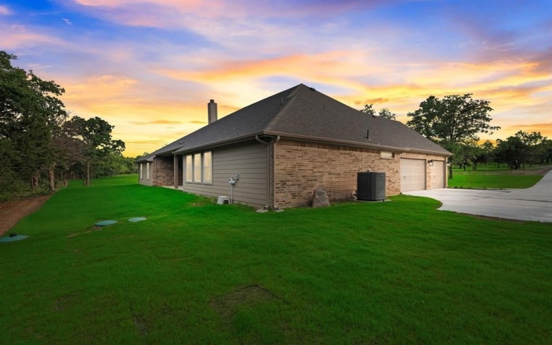 2201 Crystal Palace Boulevard, Alvarado, TX 76009, 4 Bedrooms Bedrooms, ,2 BathroomsBathrooms,Residential,For Sale,2201 Crystal Palace Boulevard,20757341