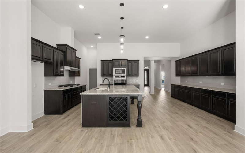 306 Tradd Street, Glenn Heights, TX 75154, 4 Bedrooms Bedrooms, ,5 BathroomsBathrooms,Residential,For Sale,306 Tradd Street,20766075