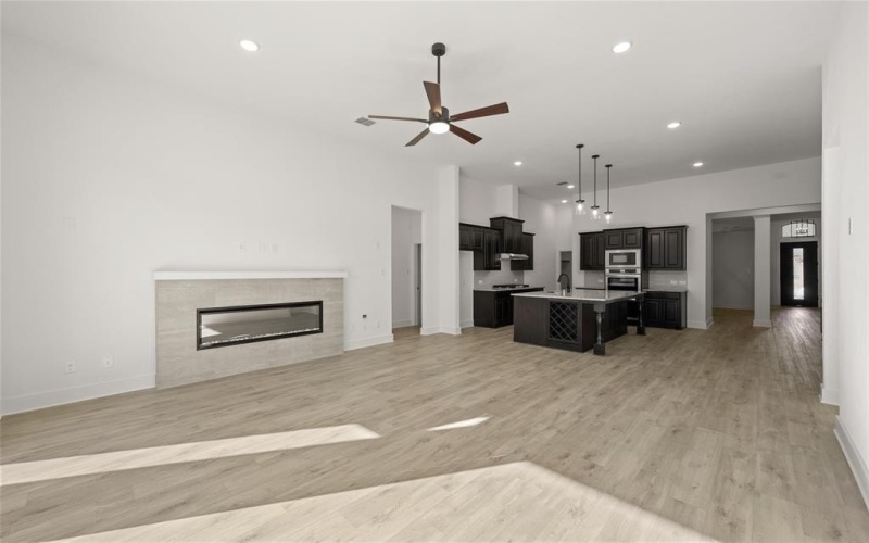 306 Tradd Street, Glenn Heights, TX 75154, 4 Bedrooms Bedrooms, ,5 BathroomsBathrooms,Residential,For Sale,306 Tradd Street,20766075