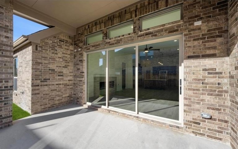 306 Tradd Street, Glenn Heights, TX 75154, 4 Bedrooms Bedrooms, ,5 BathroomsBathrooms,Residential,For Sale,306 Tradd Street,0,20766075