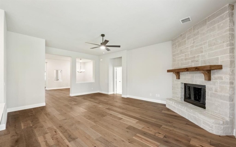 211 Memory Lane, Waxahachie, TX 75165, 3 Habitaciones Habitaciones , ,2 BañosBaños,Residential,En Venta,211 Memory Lane,20766722