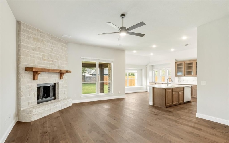 211 Memory Lane, Waxahachie, TX 75165, 3 Habitaciones Habitaciones , ,2 BañosBaños,Residential,En Venta,211 Memory Lane,20766722