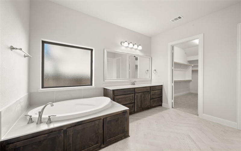 805 Monza Drive, Midlothian, TX 76065, 4 Bedrooms Bedrooms, ,2 BathroomsBathrooms,Residential,For Sale,805 Monza Drive,20767055
