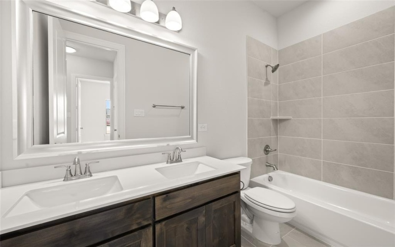 805 Monza Drive, Midlothian, TX 76065, 4 Bedrooms Bedrooms, ,2 BathroomsBathrooms,Residential,For Sale,805 Monza Drive,20767055