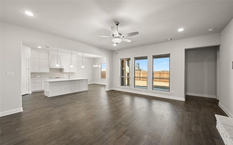 805 Monza Drive, Midlothian, TX 76065, 4 Bedrooms Bedrooms, ,2 BathroomsBathrooms,Residential,For Sale,805 Monza Drive,20767055