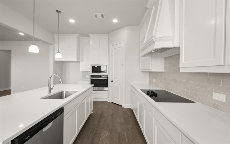 805 Monza Drive, Midlothian, TX 76065, 4 Bedrooms Bedrooms, ,2 BathroomsBathrooms,Residential,For Sale,805 Monza Drive,20767055