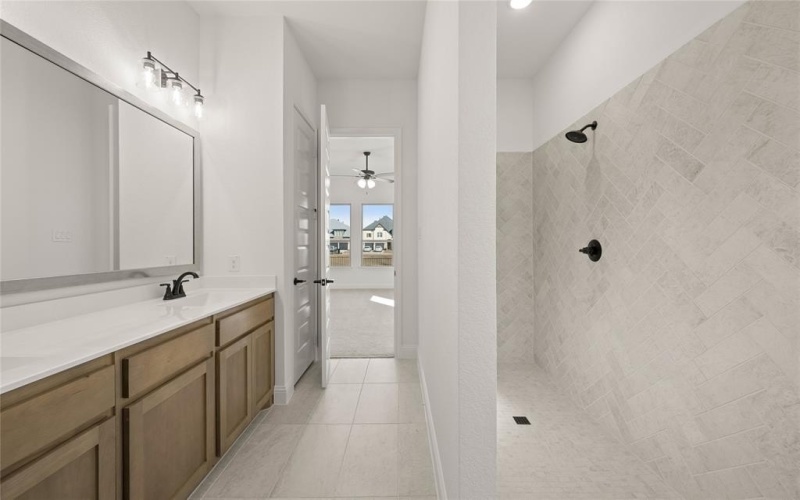 6966 Westlake Drive, Grand Prairie, TX 75054, 5 Habitaciones Habitaciones , ,3 BañosBaños,Residential,En Venta,6966 Westlake Drive,20759424