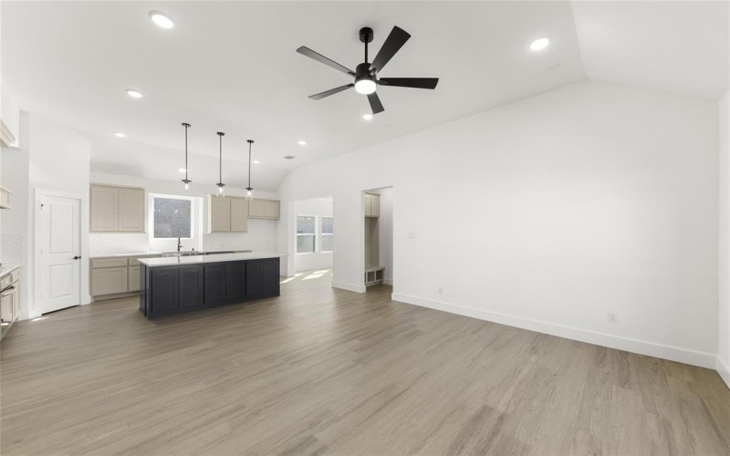 8104 Caprock Trail, Rowlett, TX 75089, 4 Habitaciones Habitaciones , ,3 BañosBaños,Residential,En Venta,8104 Caprock Trail,20759434