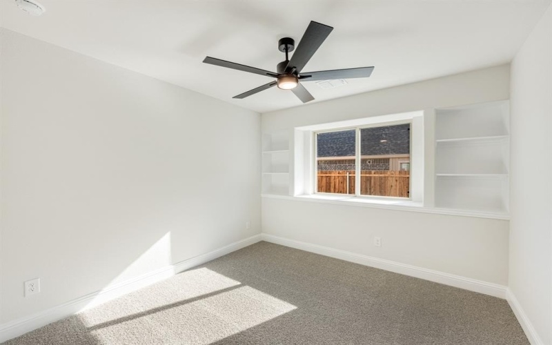 180 Creekside Drive, Sanger, TX 76266, 4 Bedrooms Bedrooms, ,3 BathroomsBathrooms,Residential,For Sale,180 Creekside Drive,20767631