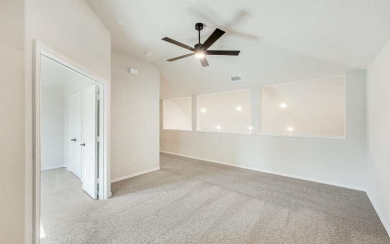 180 Creekside Drive, Sanger, TX 76266, 4 Bedrooms Bedrooms, ,3 BathroomsBathrooms,Residential,For Sale,180 Creekside Drive,20767631