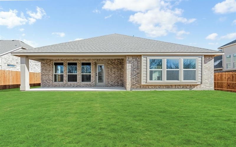 180 Creekside Drive, Sanger, TX 76266, 4 Bedrooms Bedrooms, ,3 BathroomsBathrooms,Residential,For Sale,180 Creekside Drive,20767631