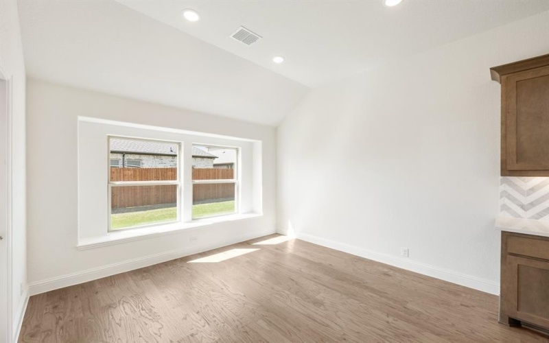 5501 Montex Road, Denton, TX 76226, 4 Bedrooms Bedrooms, ,3 BathroomsBathrooms,Residential,For Sale,5501 Montex Road,20767926