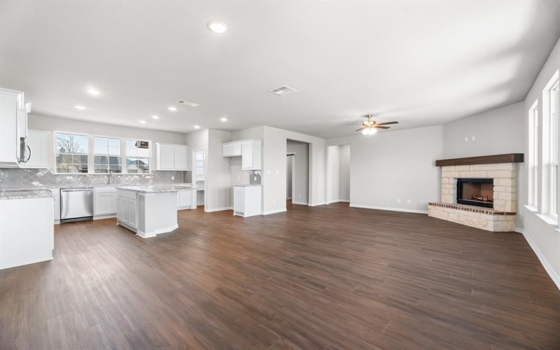 3112 White Oak Road, Oak Ridge, TX 75161, 3 Bedrooms Bedrooms, ,2 BathroomsBathrooms,Residential,For Sale,3112 White Oak Road,20768074