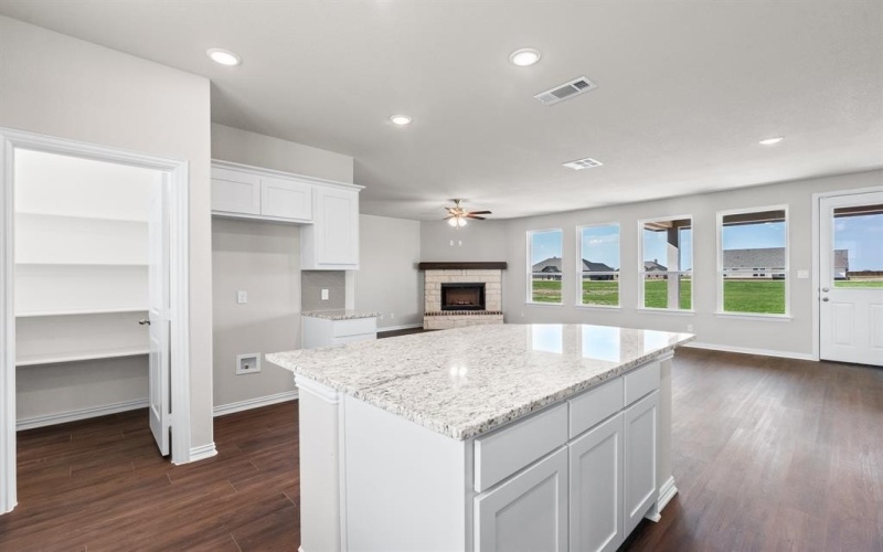3112 White Oak Road, Oak Ridge, TX 75161, 3 Bedrooms Bedrooms, ,2 BathroomsBathrooms,Residential,For Sale,3112 White Oak Road,20768074