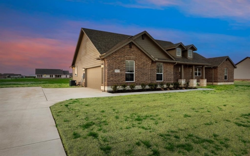 3112 White Oak Road, Oak Ridge, TX 75161, 3 Bedrooms Bedrooms, ,2 BathroomsBathrooms,Residential,For Sale,3112 White Oak Road,20768074