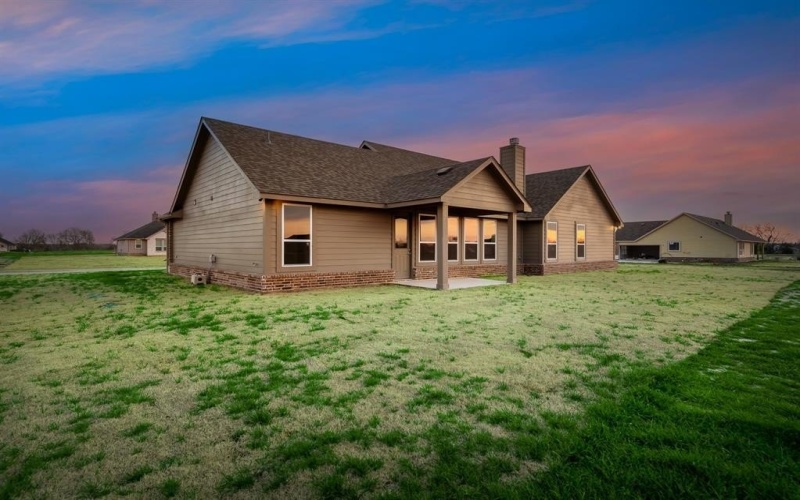 3112 White Oak Road, Oak Ridge, TX 75161, 3 Bedrooms Bedrooms, ,2 BathroomsBathrooms,Residential,For Sale,3112 White Oak Road,20768074