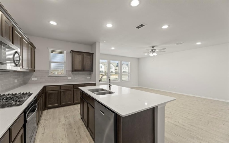5308 Cariway Drive, Royse City, TX 75189, 3 Bedrooms Bedrooms, ,2 BathroomsBathrooms,Residential,For Sale,5308 Cariway Drive,20761767
