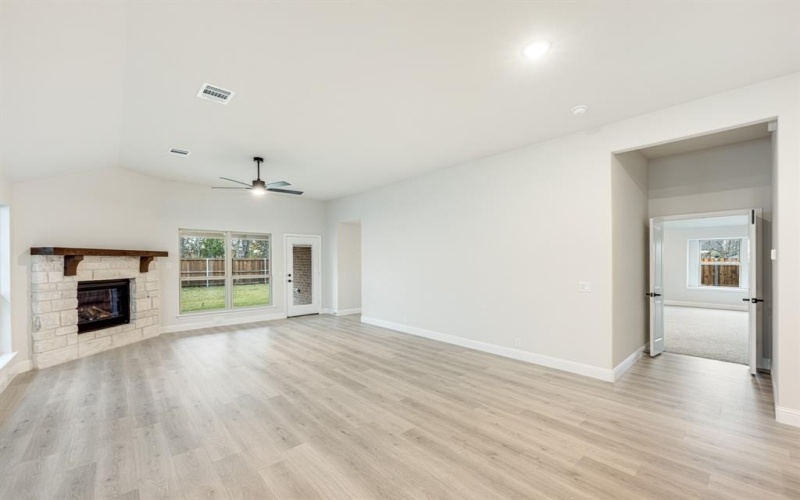 112 Saddlewood Trail, Commerce, TX 75428, 4 Habitaciones Habitaciones , ,3 BañosBaños,Residential,En Venta,112 Saddlewood Trail,20761899