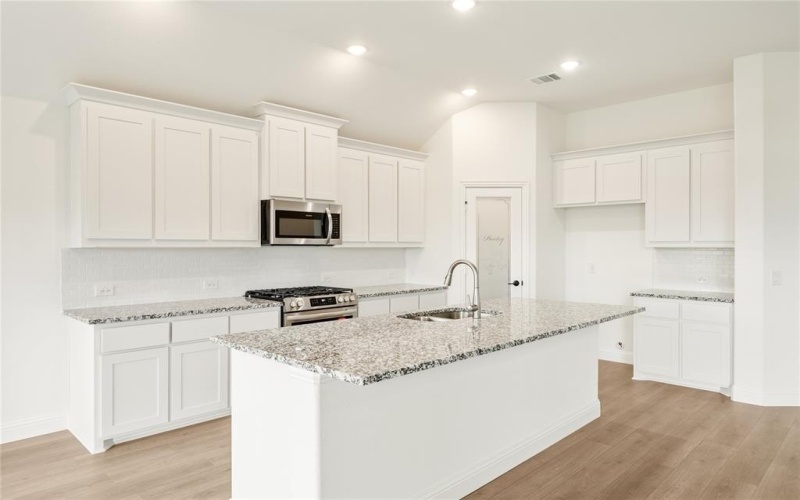 304 Keystone Drive, Commerce, TX 75428, 4 Habitaciones Habitaciones , ,2 BañosBaños,Residential,En Venta,304 Keystone Drive,20761936