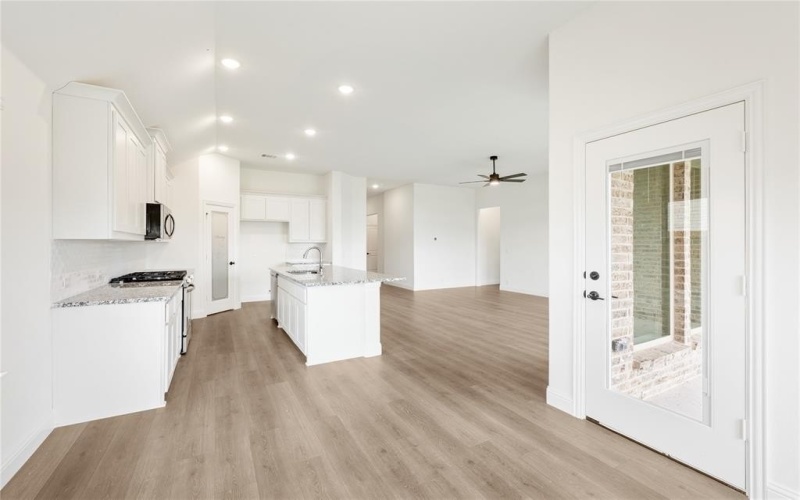 304 Keystone Drive, Commerce, TX 75428, 4 Habitaciones Habitaciones , ,2 BañosBaños,Residential,En Venta,304 Keystone Drive,20761936