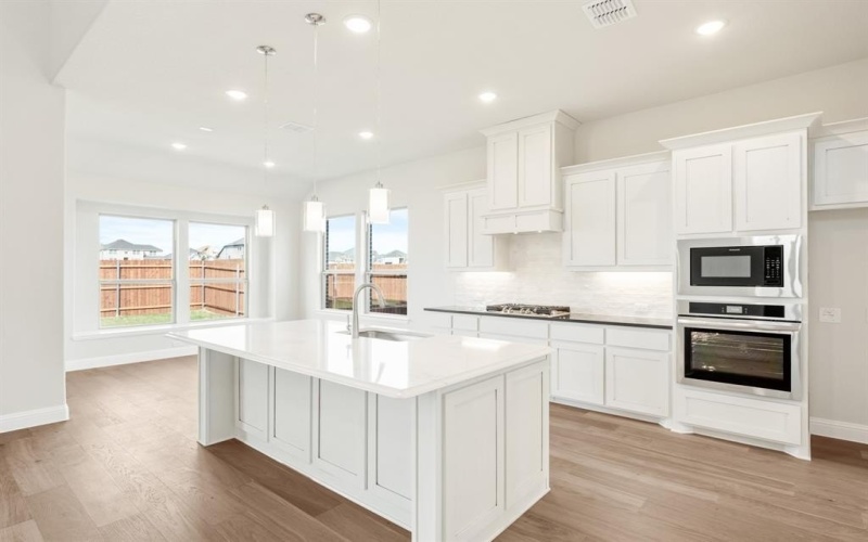 8924 New Ballinger Drive, Denton, TX 76226, 5 Bedrooms Bedrooms, ,5 BathroomsBathrooms,Residential,For Sale,8924 New Ballinger Drive,20770143