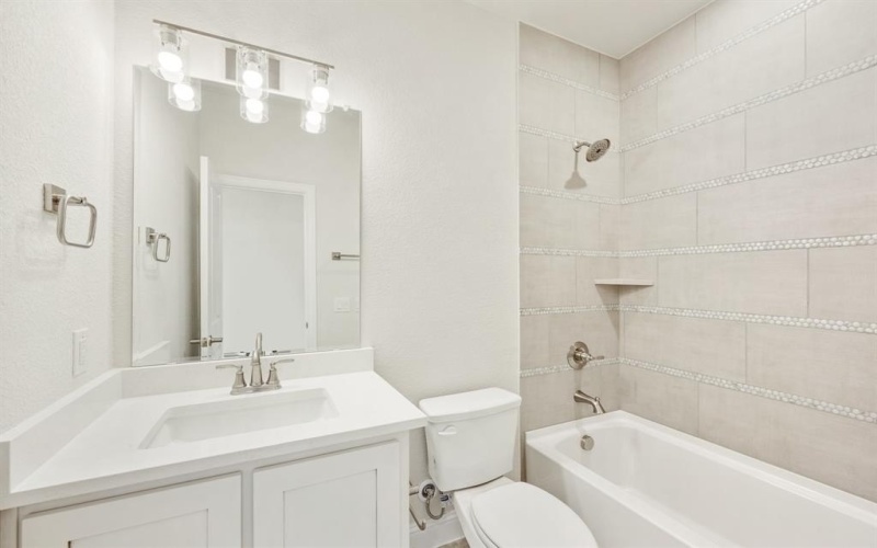 8924 New Ballinger Drive, Denton, TX 76226, 5 Bedrooms Bedrooms, ,5 BathroomsBathrooms,Residential,For Sale,8924 New Ballinger Drive,20770143