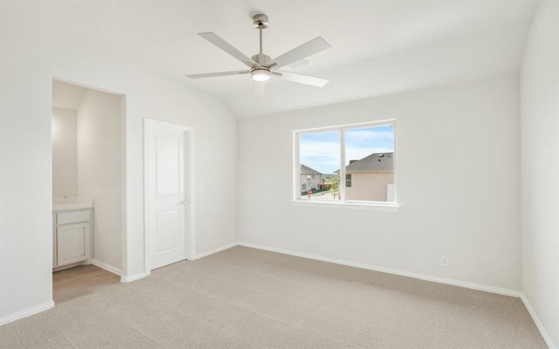8924 New Ballinger Drive, Denton, TX 76226, 5 Bedrooms Bedrooms, ,5 BathroomsBathrooms,Residential,For Sale,8924 New Ballinger Drive,20770143
