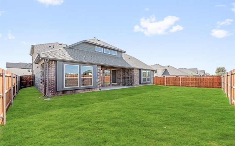 8924 New Ballinger Drive, Denton, TX 76226, 5 Bedrooms Bedrooms, ,5 BathroomsBathrooms,Residential,For Sale,8924 New Ballinger Drive,20770143