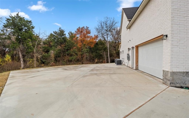 3911 Cypress Stump Court, Ovilla, TX 75154, 5 Bedrooms Bedrooms, ,6 BathroomsBathrooms,Residential,For Sale,3911 Cypress Stump Court,20762454