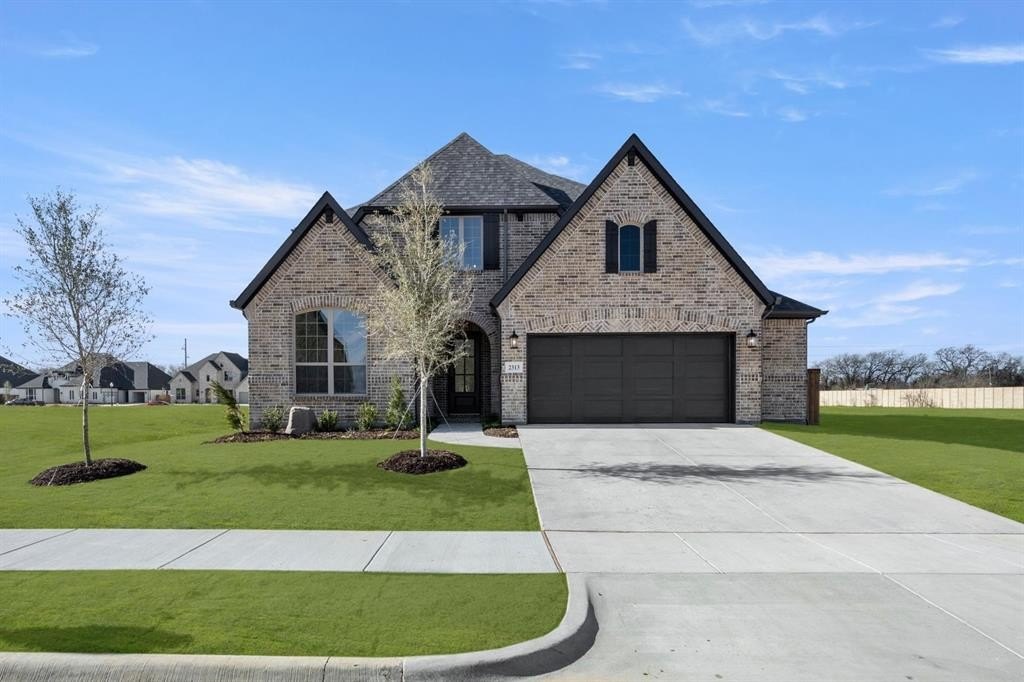 2313 Meek Woods Lane, Mansfield, TX 76063, 4 Bedrooms Bedrooms, ,5 BathroomsBathrooms,Residential,For Sale,2313 Meek Woods Lane,20770689